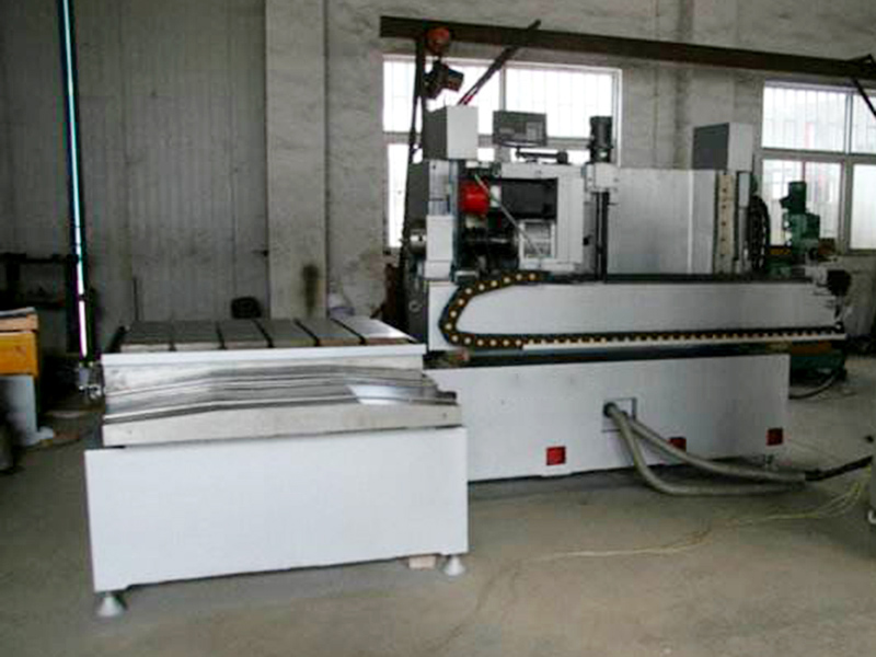 數(shù)控5軸深孔臥式鉆床有幾軸聯(lián)動(dòng)？